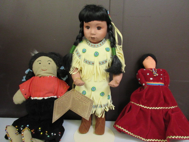 lot 343 image: ARTAFFECTS DOLL AND MORE DOLLS
