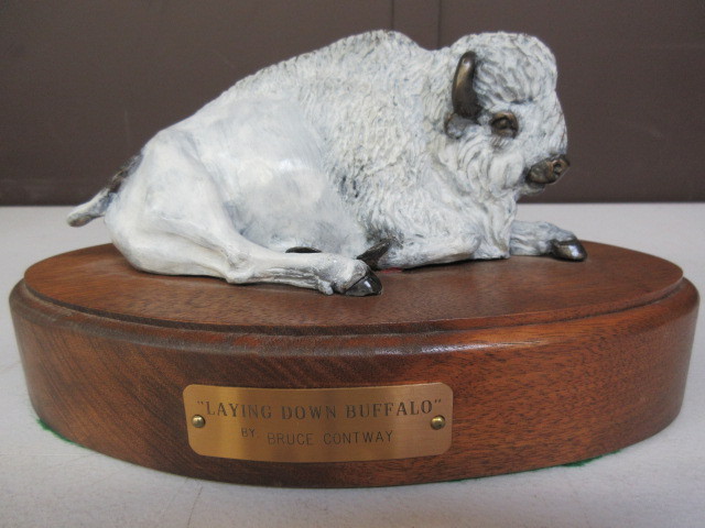lot 357 image: LAYING DOWN BUFFALO SCULPTURE BY BRUCE CONTWAY