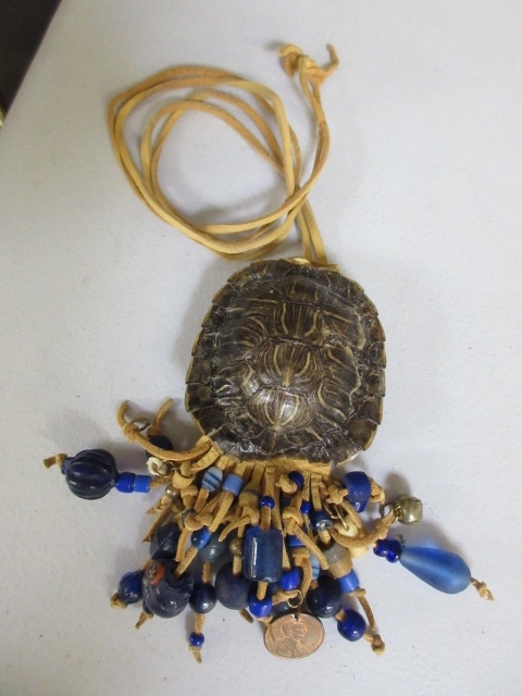 lot 419 image: TURTLE SHELL MEDICINE BAG