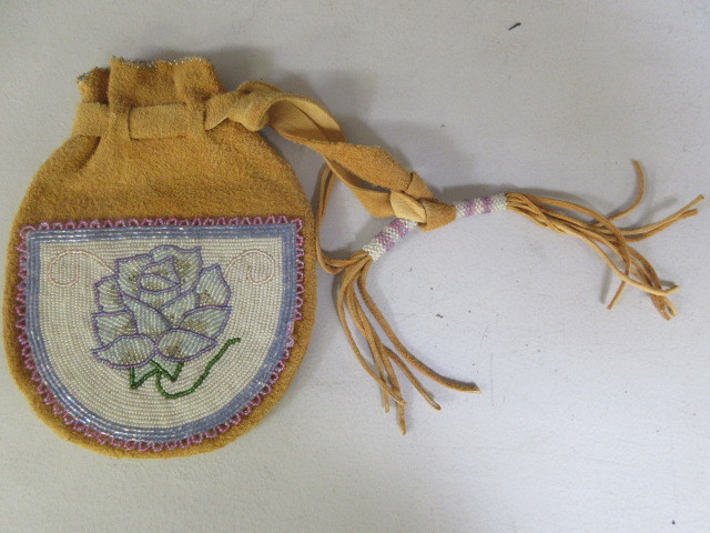 lot 430 image: DOUBLE SIDED BEADED DANCE PURSE