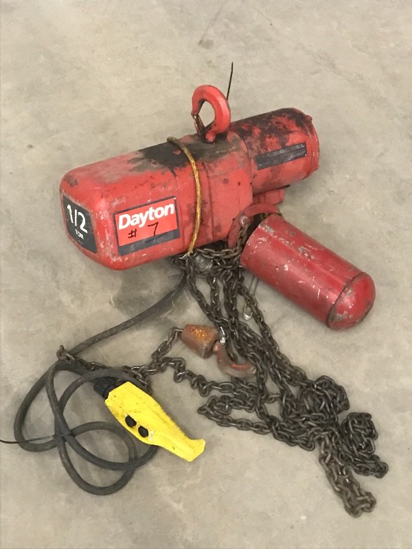 lot 26 image: Dayton Commercial 12-Ton Electric ...