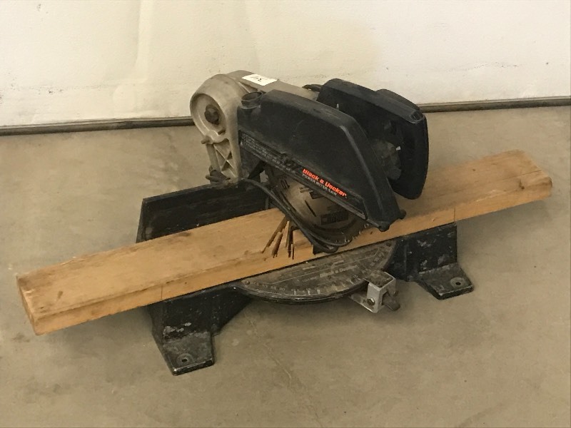 lot 34 image: Black & Decker Power Miter Saw ...