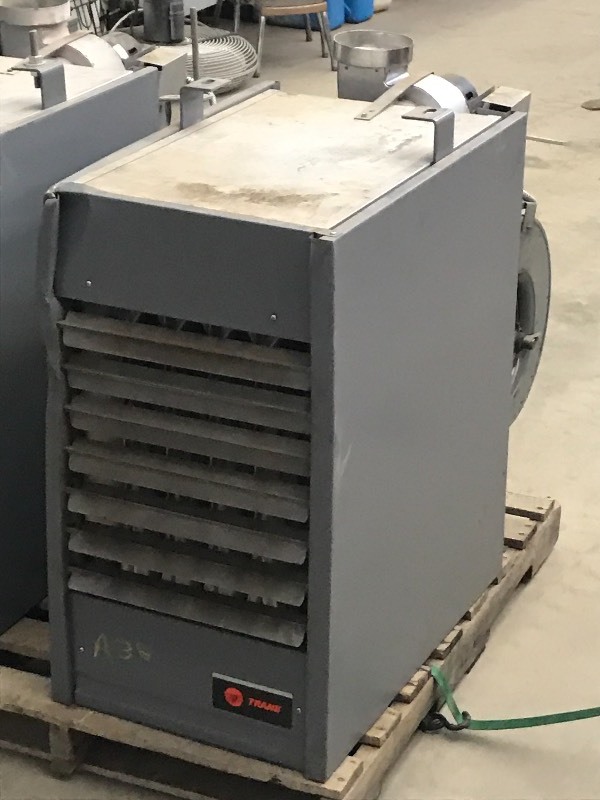 lot 58 image: Trane Commercial 80,000 BTU Natural...