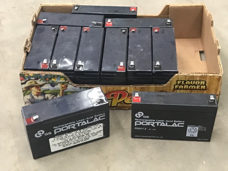 lot 118 image: Lot Of (11) 6Volt Emergency Light B...