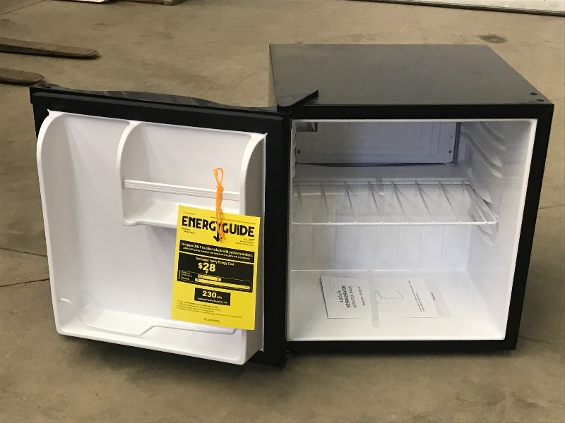 lot 46 image: Unused 1.6 Cubic Foot Mini Refriger...