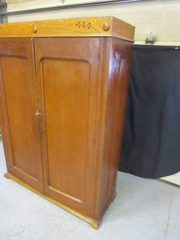 lot 14 image: Vintage Wardrobe