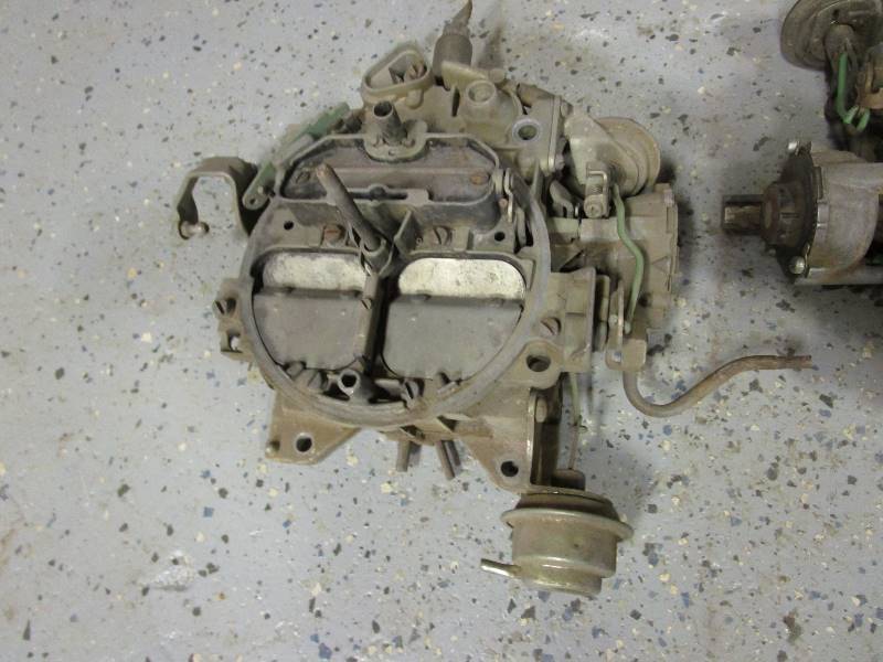 lot 67 image: (2) 4-Barrel Carbs (2) Distributers (2) Air Cleaners