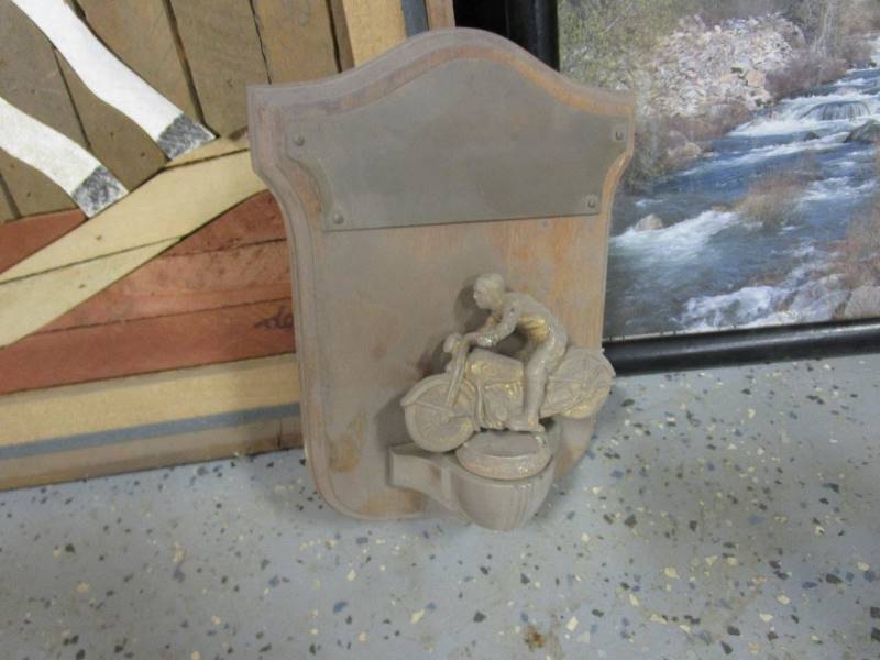 lot 108 image: Pictures & Vintage Motorcycle Trophy