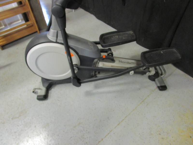 lot 43 image: Nordic Track Exercise Machine