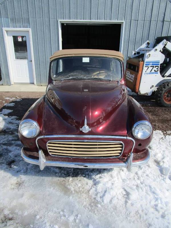 lot 5 image: 1957 Morris Minor 1000 Convertible