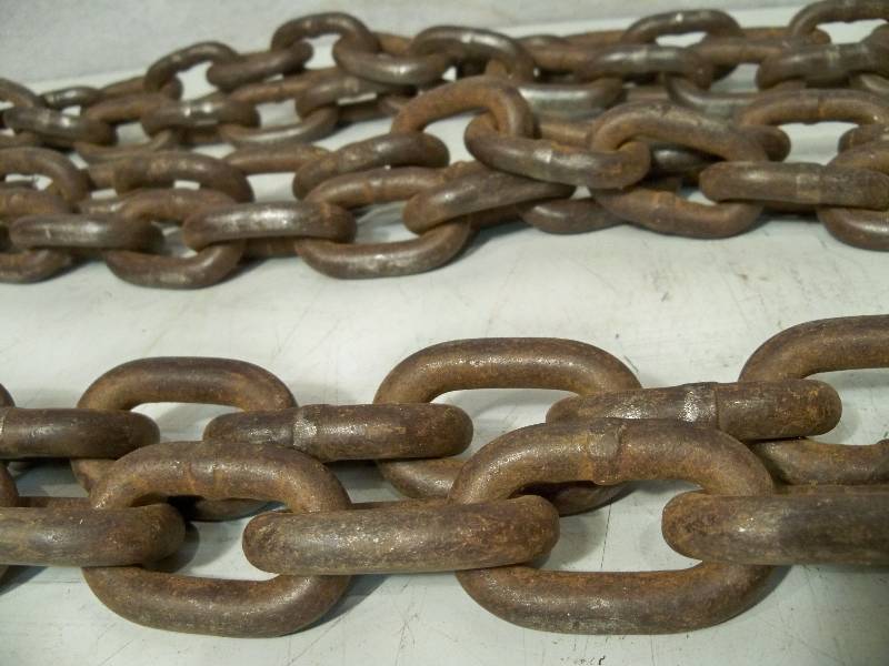 lot 13 image: 20 Log Chain