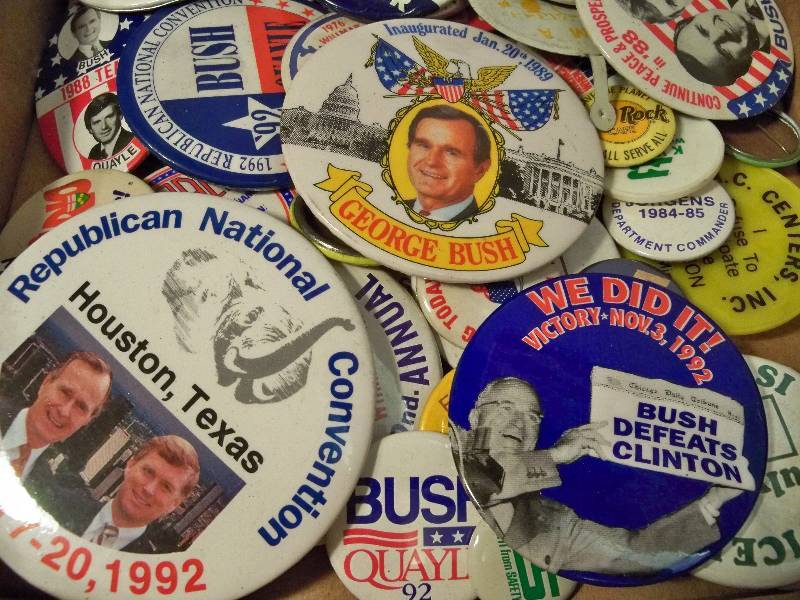 lot 50 image: George H.W. Bush Campaign Pins