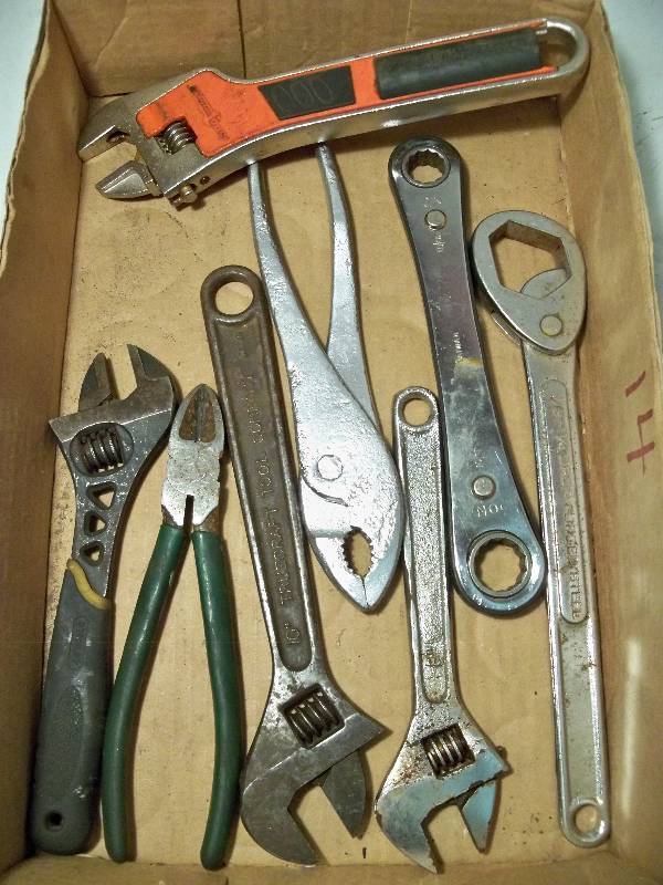 lot 69 image: Pliers, Crescent Wrenches & Socket Set