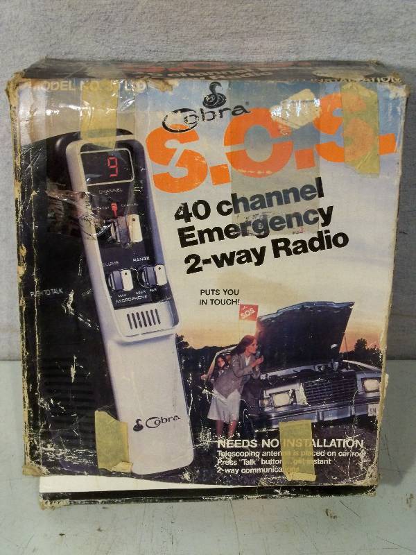 lot 78 image: Vintage Cobra SOS 2 Way Radio