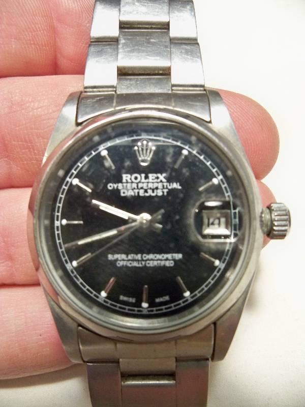 lot 105 image: Rolex Watch