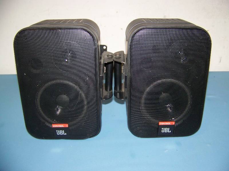lot 19 image: Pair of JBL Control 1 Professional Compact High Performance Audio Speakers with Mounting Brackets