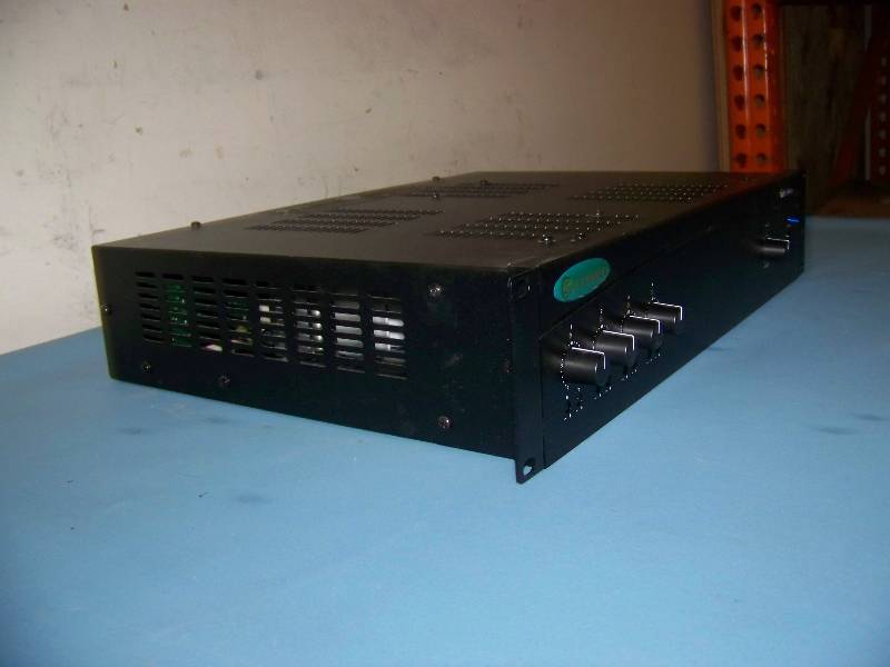 lot 91 image: Crown, 4-Channel, 160W, CommercialProfessional, Power Amplifier  Amp  Mixer