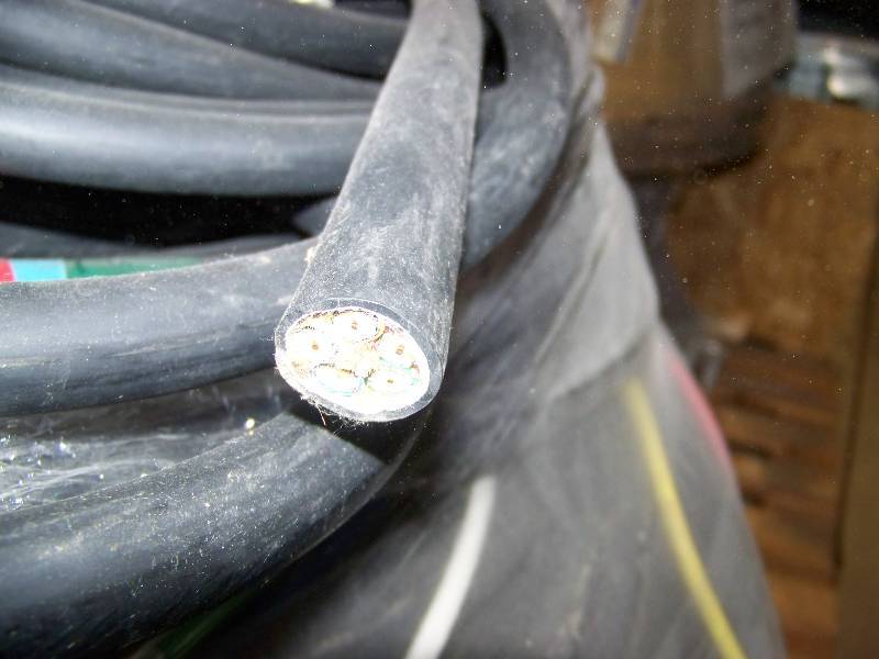 lot 130 image: LARGE Pile of RGBHV Cable