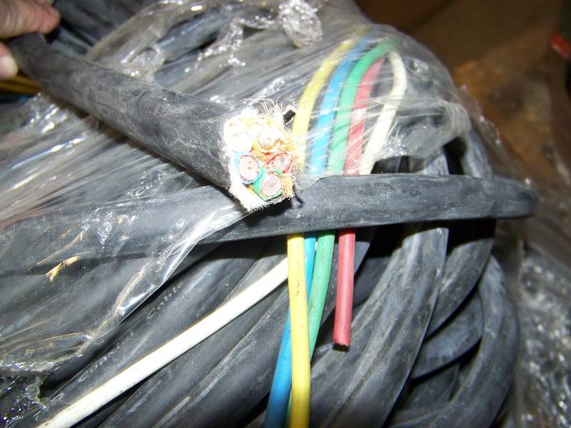 lot 131 image: LARGE Pile of RGBHV Cable