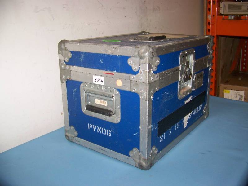lot 134 image: Star Case, Super Star, ATA Rated, Hard-Sided, Padded Inside, Travel Case