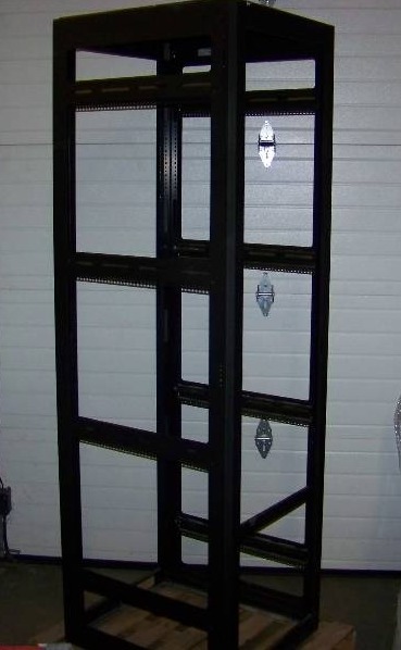 lot 123 image: Middle Atlantic, 44RU, Professional Audio  Video Equipment Rack