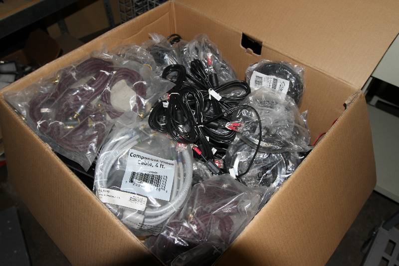 lot 121 image: LARGE Lot of Miscellaneous Pro Audio, Video, Computer, AC Power, Telephone and Network Cables... New & Used