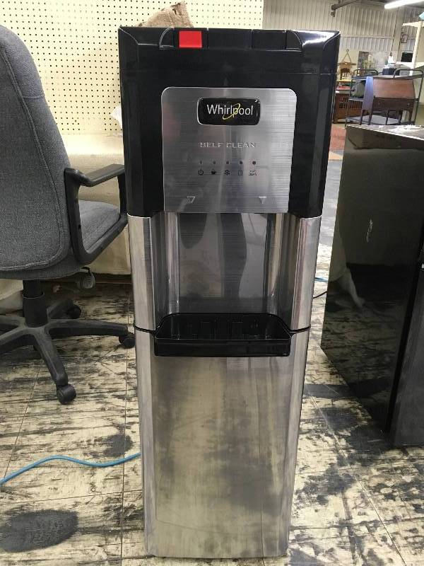 lot 152 image: WHIRLPOOL WATER COOLER, MSRP $149.99