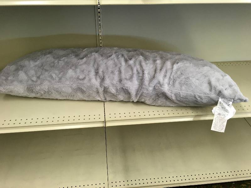 lot 169 image: WESTPORT BODYPILLOW, MSRP $11.99