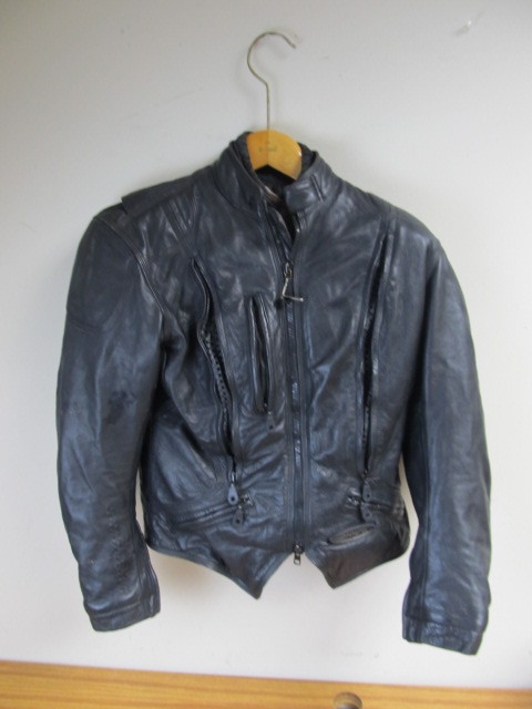 lot 109 image: Womens Padded Leather HARLEY DAVIDSON Motorcycle Jacket - Size S