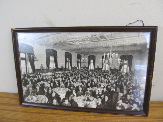 lot 115 image: Large Original 1925 ROCK ISLAND RAILROAD Company Banquet Photo