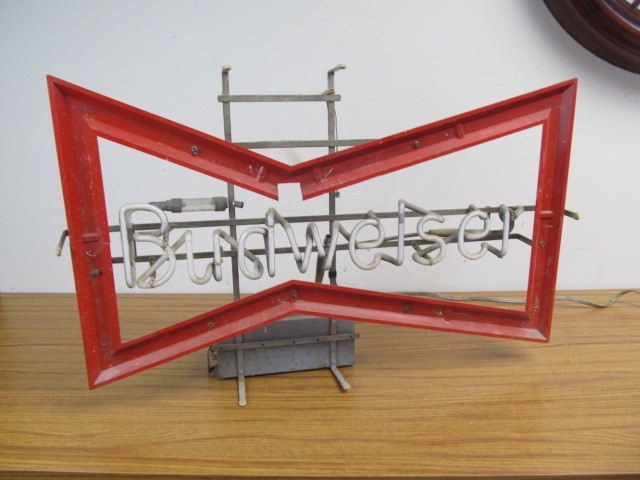 lot 131 image: Vintage BUDWEISER Neon Bowtie Beer Sign