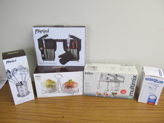lot 49 image: Lot of BRAND NEW Kitchen Items