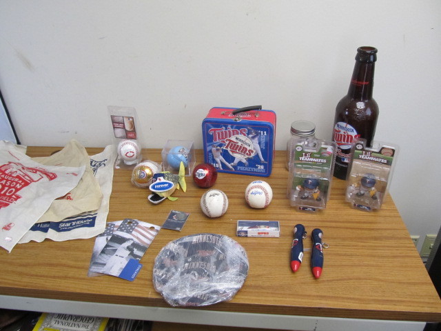 lot 67 image: Large Lot of Assorted MN TWINS Memorabilia