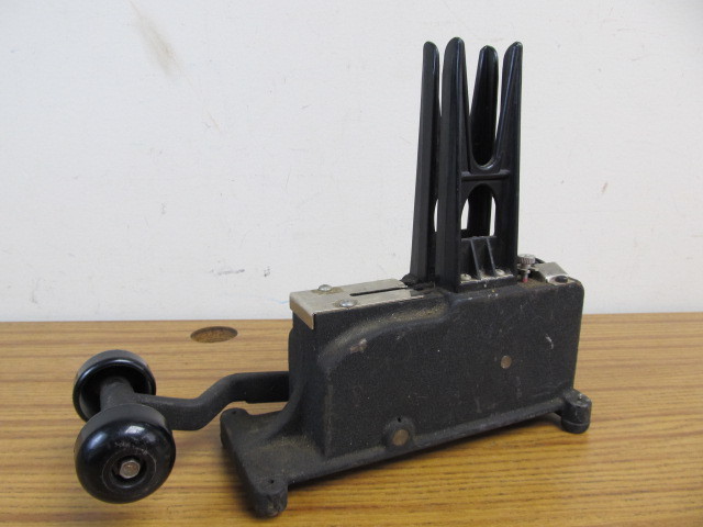 lot 174 image: Vintage Industrial BendingCrimping Tool