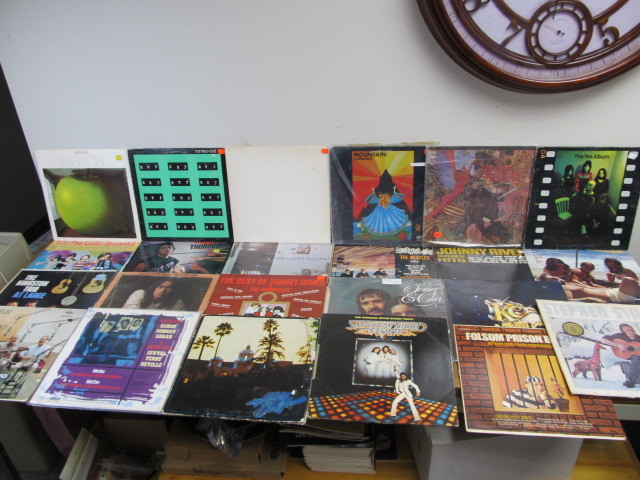 lot 180 image: Lot of Assorted Vintage Vinyl Records