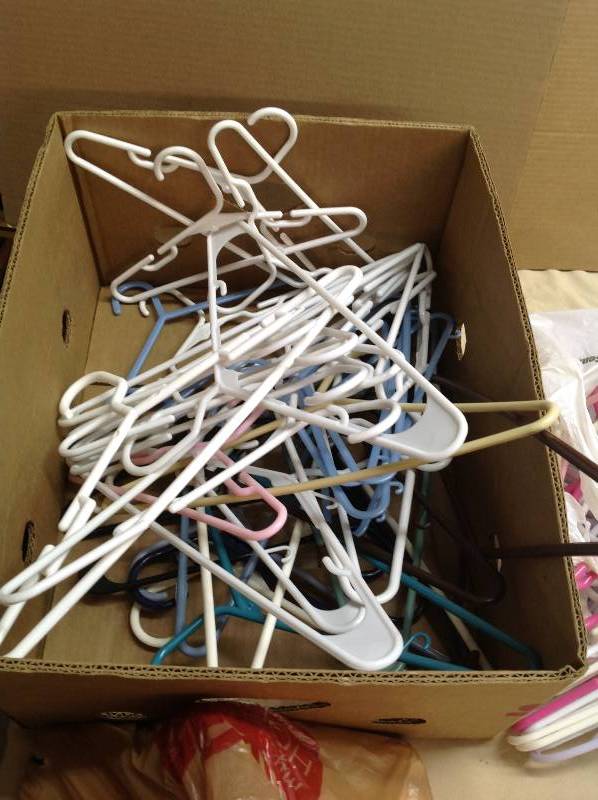 Lasco Fan - 3 Speed -  Lot Of Plastic Hangers