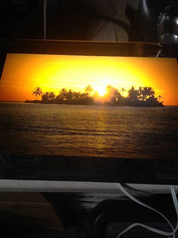 Light up Beach Theme picture (with Sound) and two Speakers