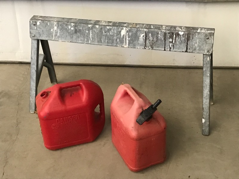 lot 32 image: Lot Of (2) 5-Gallon Plastic Gas Can...