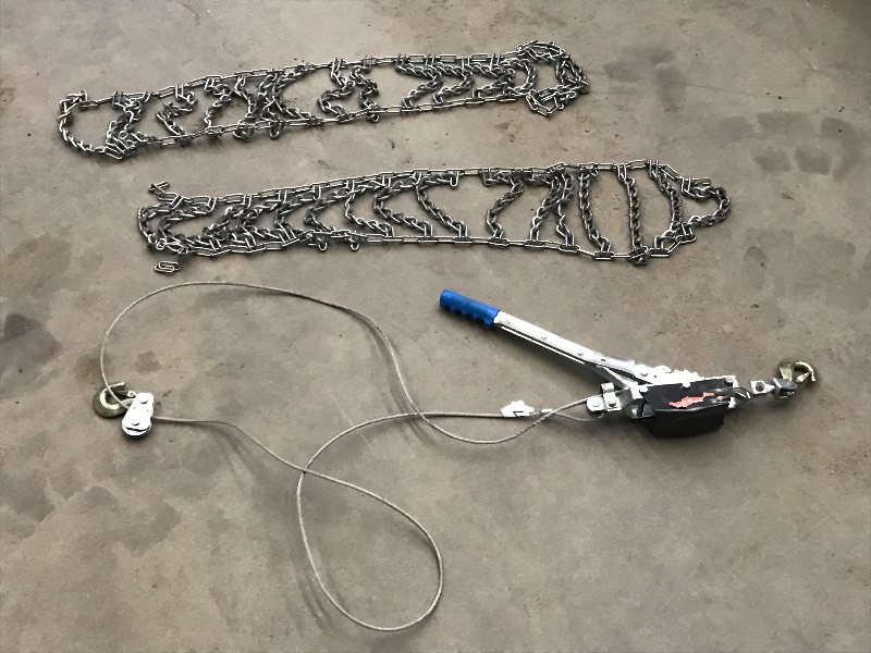 lot 44 image: Lot Of Steel Cable Come-Along & (1...