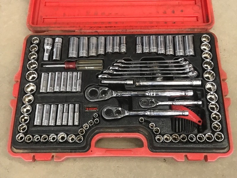 lot 58 image: Husky Portable Socket Tool & Wrench...