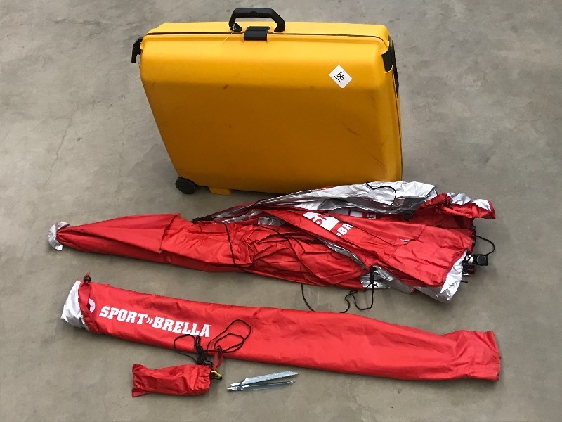 lot 66 image: Lot Of (1) Samsonite Hard-Shell Sui...
