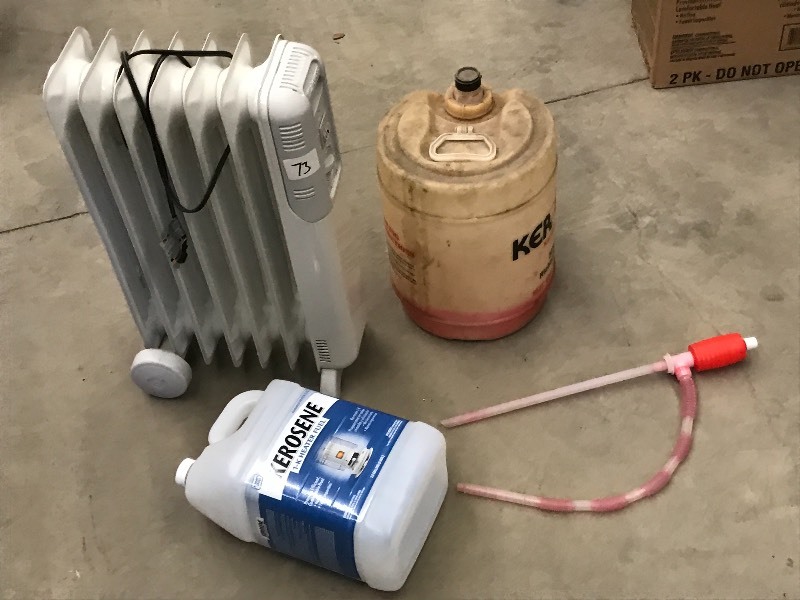lot 73 image: Lot Of 115Volt Radiant Room Heater...