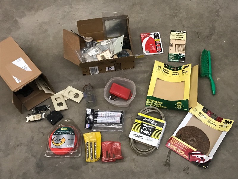 lot 86 image: Box Of Assorted Drill Bits, Hardwa...
