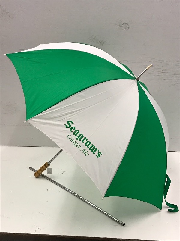 lot 115 image: New Seagrams Ginger Ale Umbrella ...