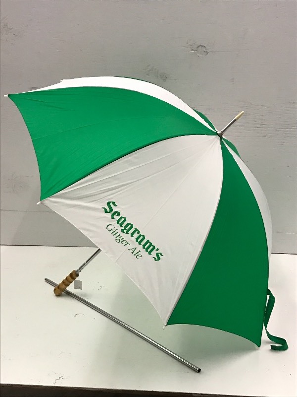 lot 116 image: New Seagrams Ginger Ale Umbrella ...