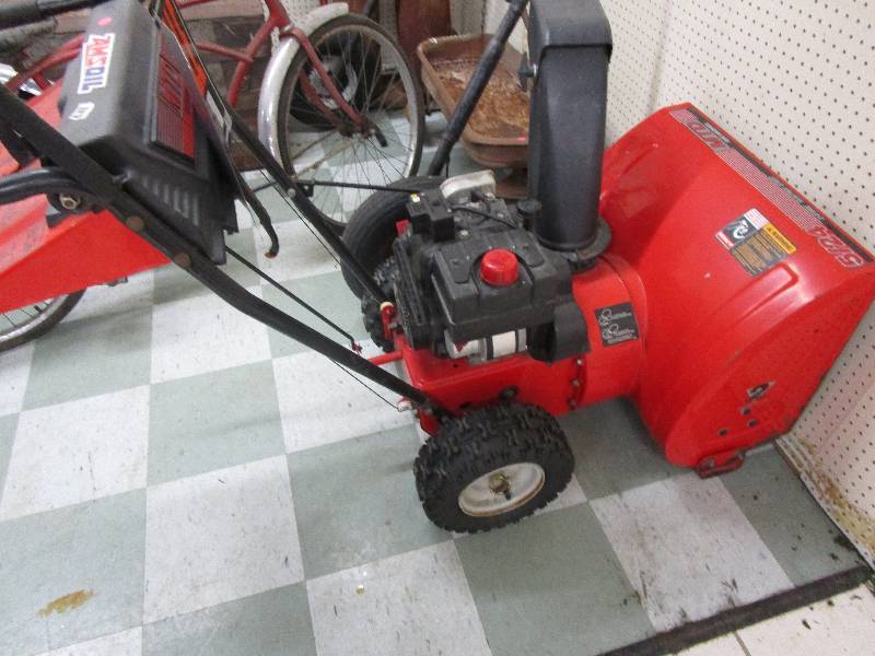 MTD Yard Machines Snowblower