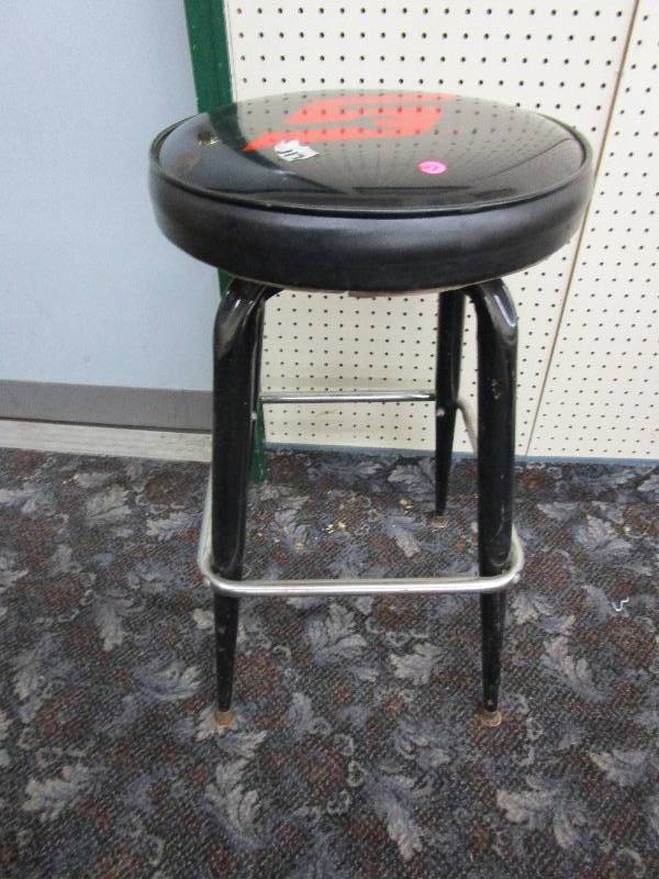 SNAP ON Stool - 29 H