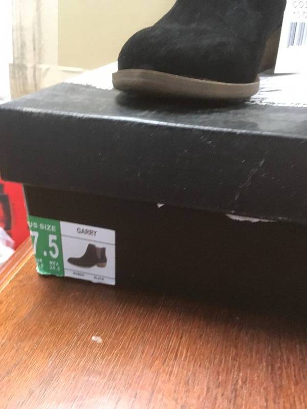 lot 1 image: Kensie Garry Bootie size 7.5 not used