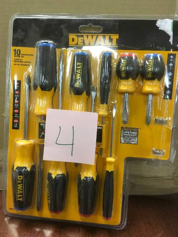 lot 4 image: DeWalt 10- Piece Screwdriver Set- Missing One Piece not used