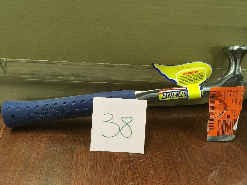 lot 38 image: Estwing 14 oz Drywall Hammer not used